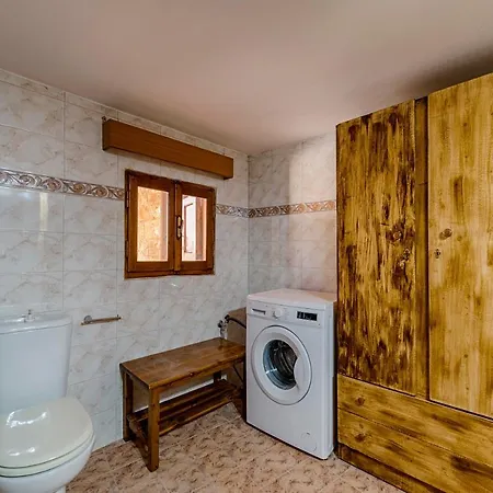 Haras Traditional House Malona Village