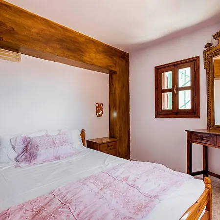 Haras Traditional House Apartament *